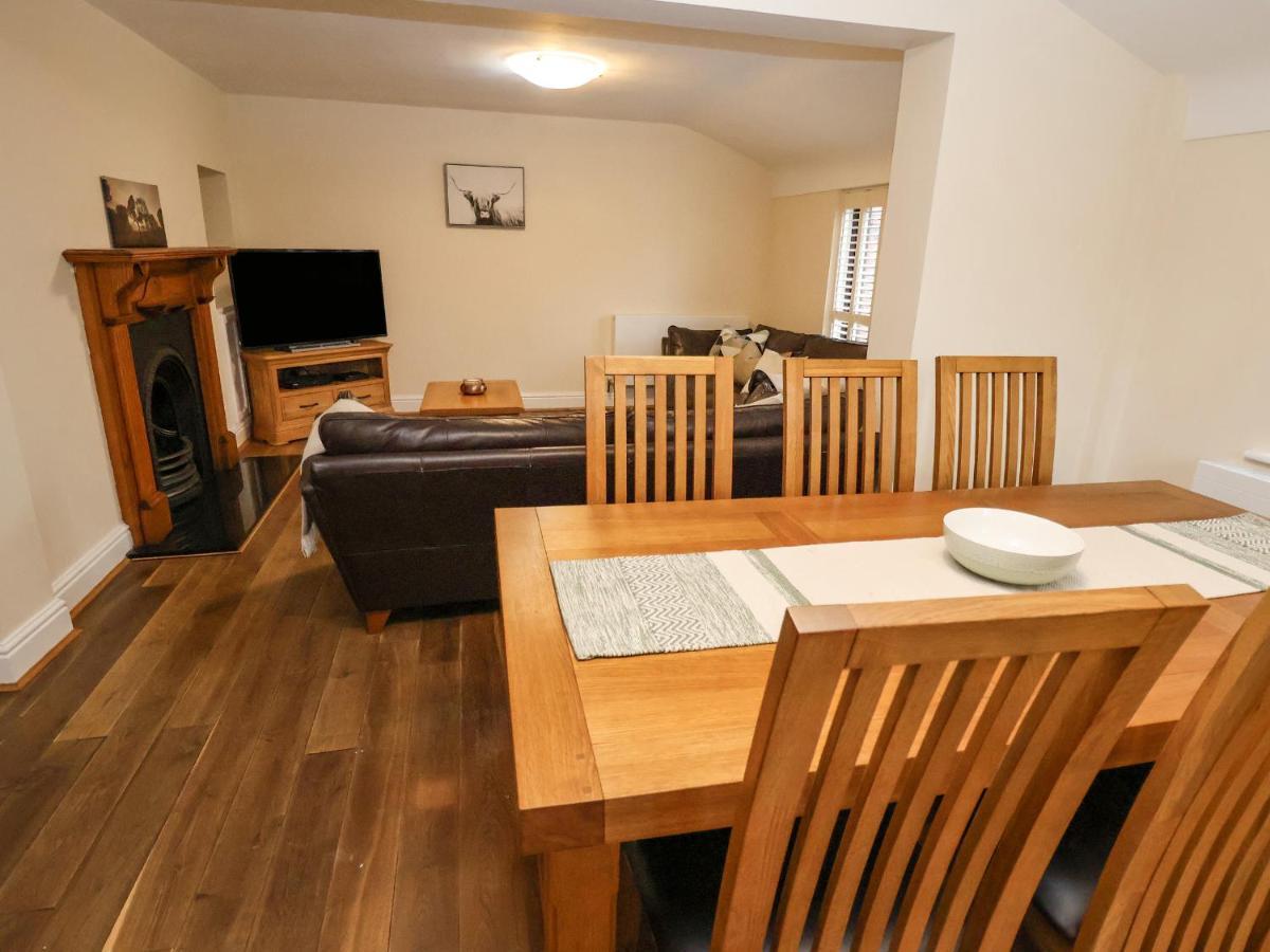4 Green Farm Cottage Chester Bagian luar foto
