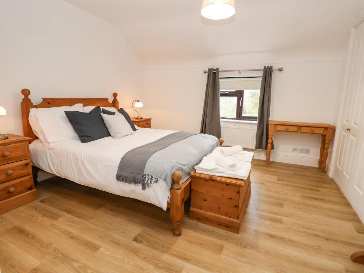 4 Green Farm Cottage Chester Bagian luar foto